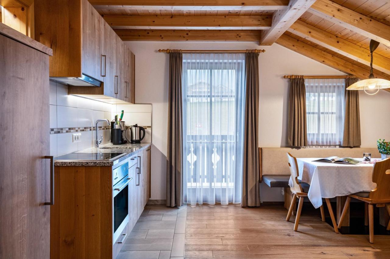 Feldererhof Apt Almenblick Santa Maddalena in Casies Exteriör bild