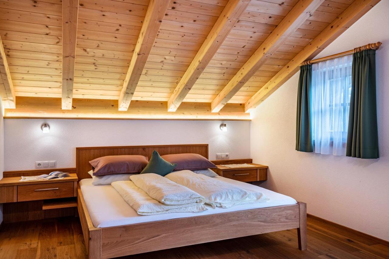 Feldererhof Apt Almenblick Santa Maddalena in Casies Exteriör bild