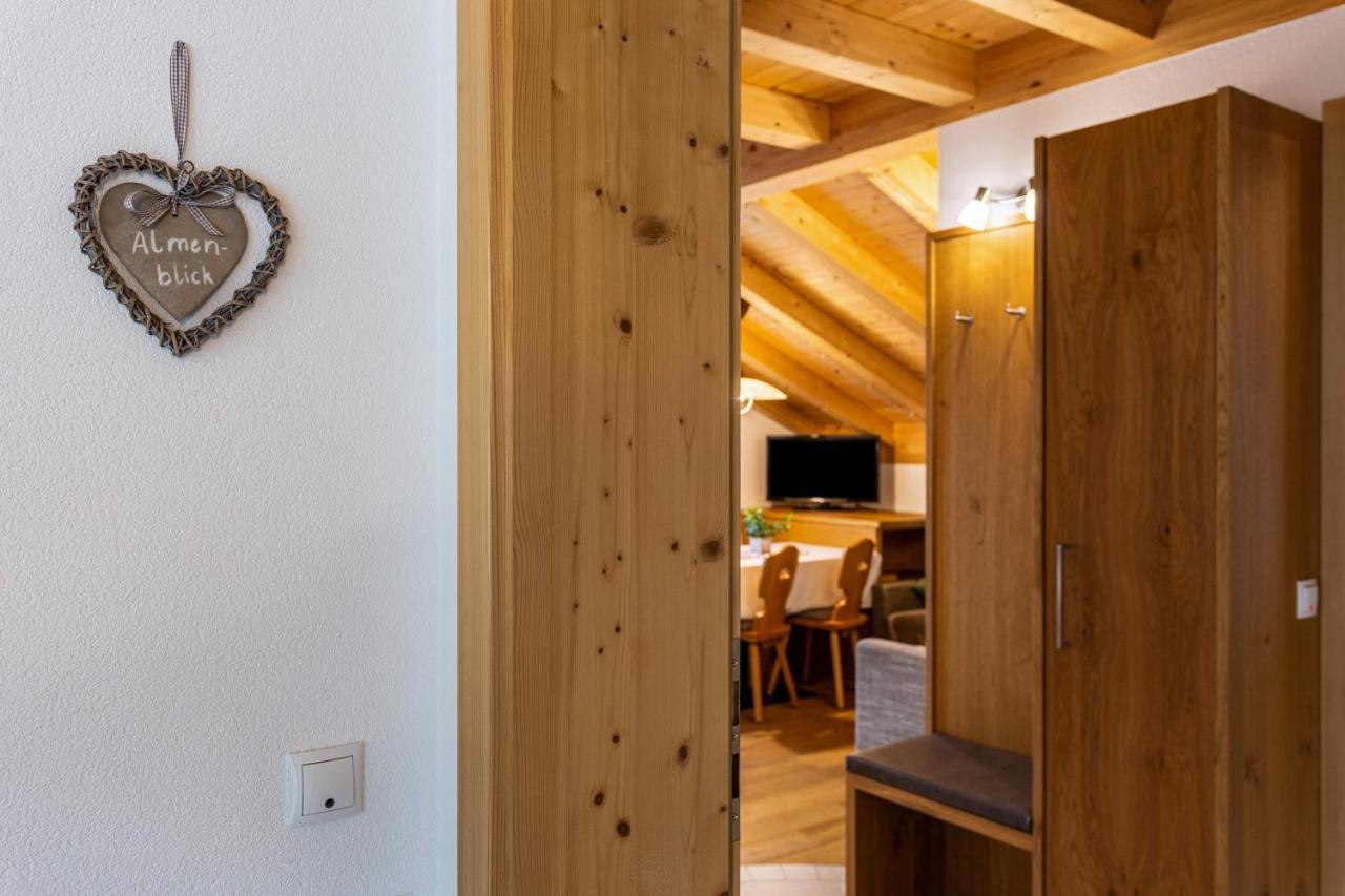 Feldererhof Apt Almenblick Santa Maddalena in Casies Exteriör bild